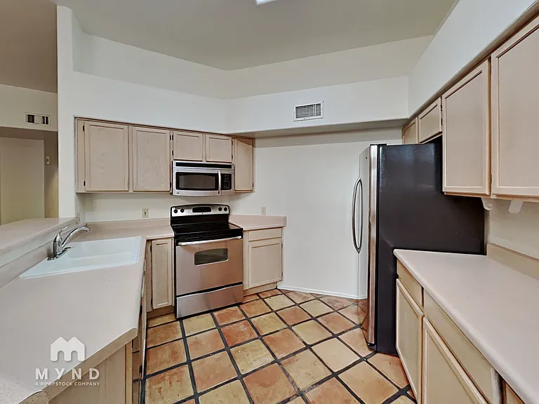 1293 W Crystalline Way — Photo 4