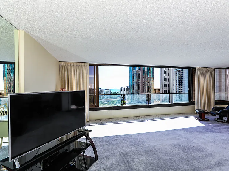 1910 Ala Moana Blvd #21B — Photo 11