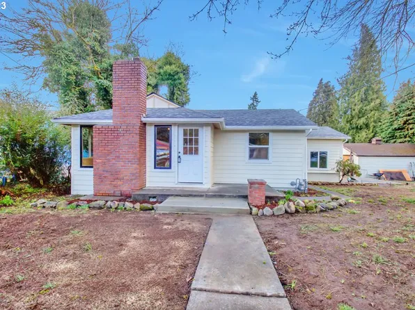 2020 3rd St, Columbia City, OR 97018