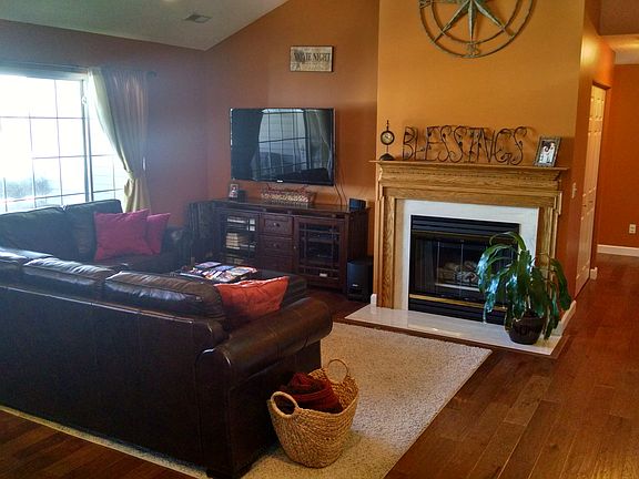 4th image of 4561 N Thornhill Dr
