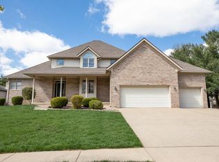 3909 E Stonegate Dr, Bloomington, IN