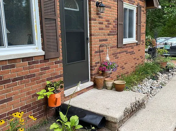 42050 Fret Rd, Van Buren Township, MI 48111