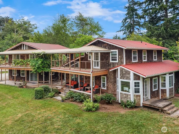 10133 SW 204th Avenue, Vashon, WA 98070