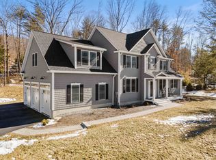 326 Montelona Rd, Goffstown, NH 03045