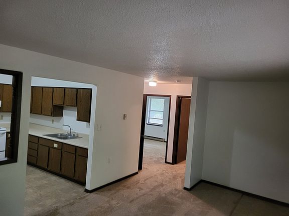 5th image of 1102 W McPherson St APT 16