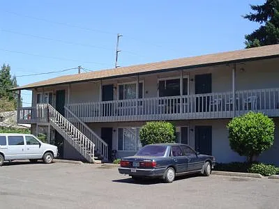 2090 Roosevelt Blvd