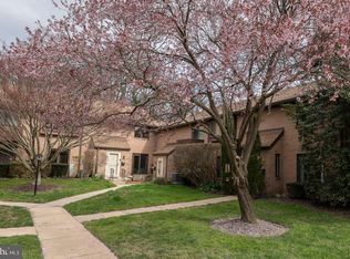 700 Ardmore Ave APT 425, Ardmore, PA 19003