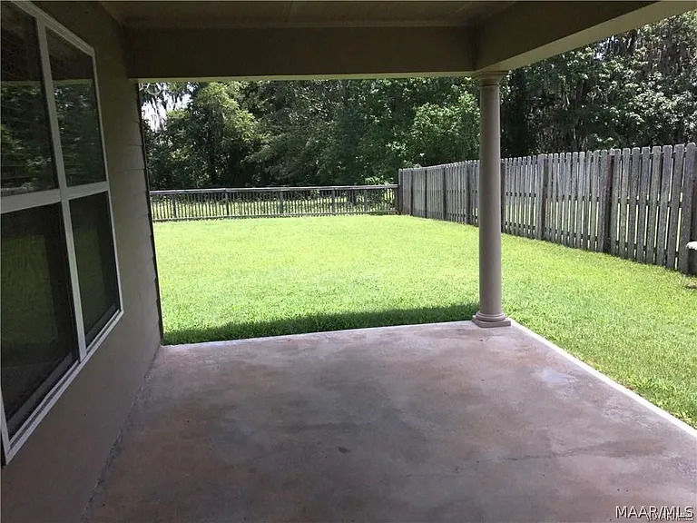 3912 Claiborne Cir — Photo 15