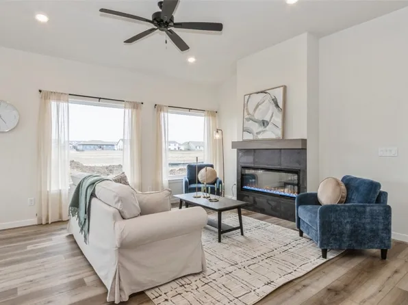 741 Kohl Dr, North Liberty, IA 52317