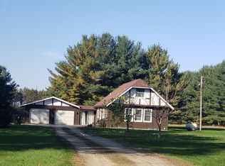 56928 Silverstone Dr, Three Rivers, MI 49093