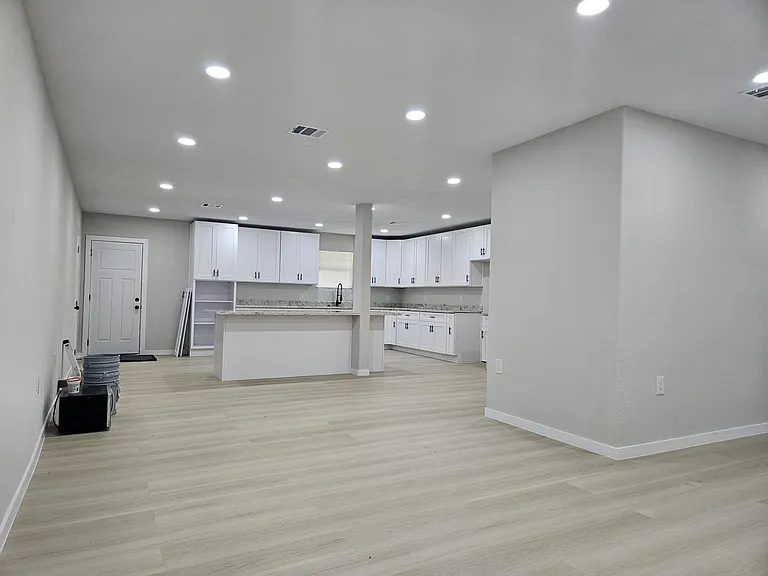 5403 Meadow Creek Ln — Photo 24