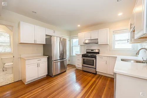 31 Champney St #2 Photo 1