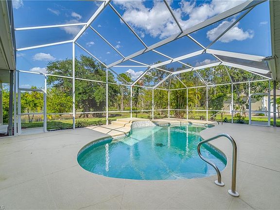 3rd image of 11971 Palomino Ln