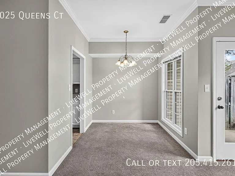 2025 Queens Ct — Photo 8