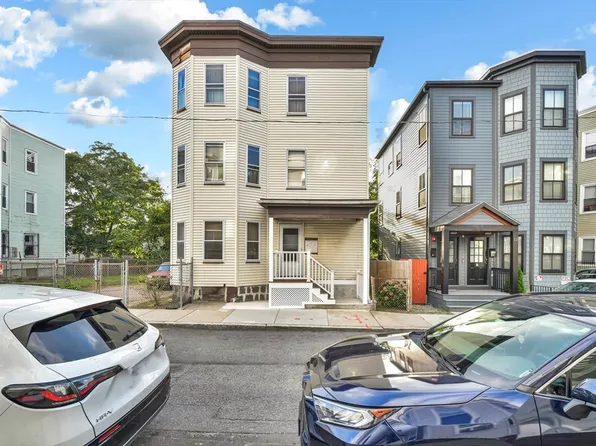 10 Cawfield St, Dorchester, MA 02125