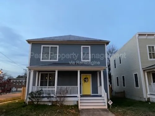 117 E 13th St Photo 1