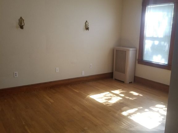 4th image of 4 Fossa Ave #D