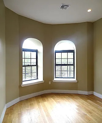 Rented by Rennit Inc. | media 25