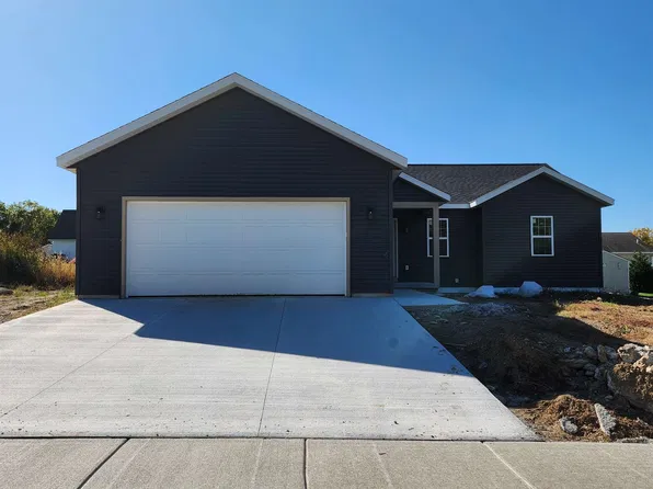 117 Pine Tree Ln, Darien, WI 53114