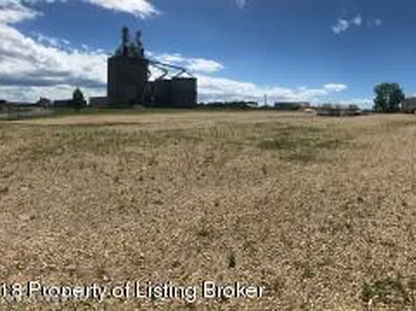 28th Ave E, Dickinson, ND 58601