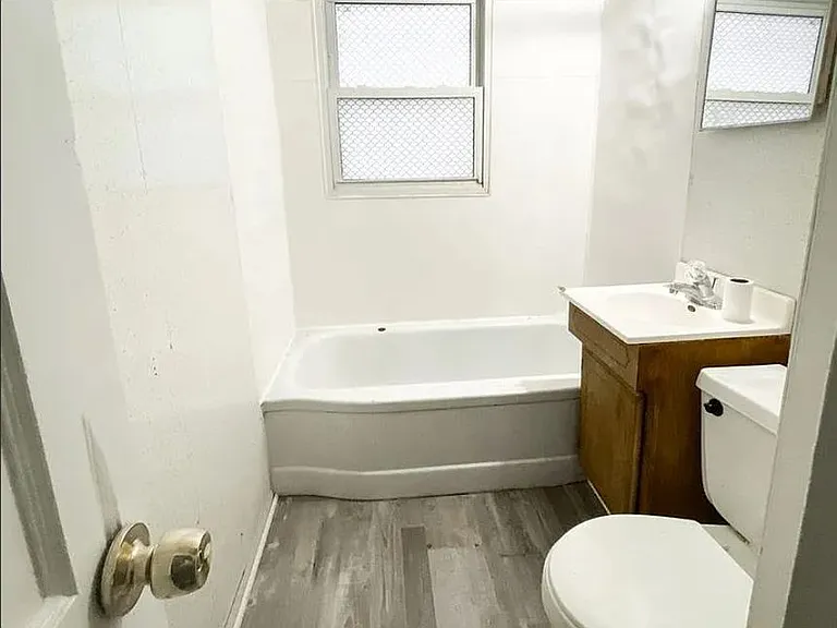 2806 Elk St — Photo 8