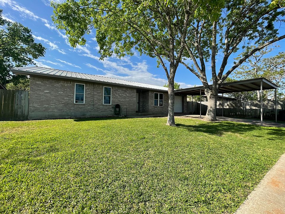 1st image of 814 Westview Dr