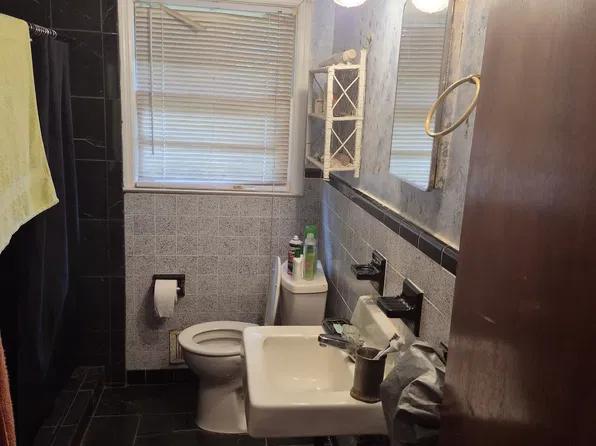 2060 Sunset Dr, Douglasville, GA 30135