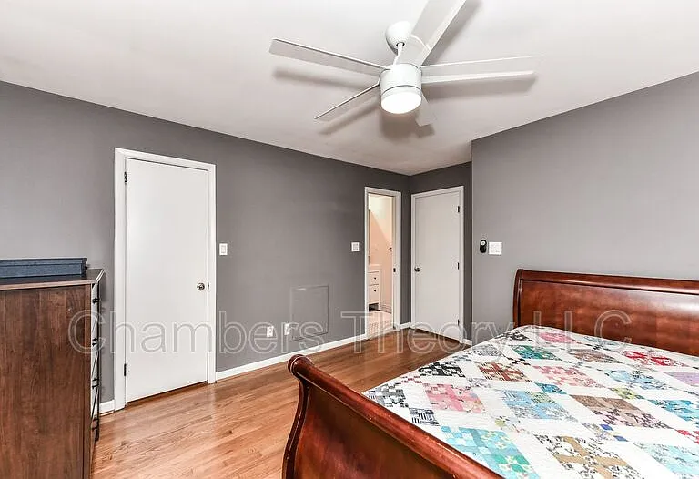 2112 Military Rd — Photo 15