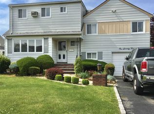 174 William Rd, North Massapequa, NY 11758