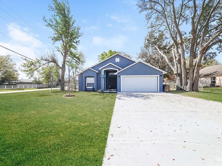 602 Elfrida Way — Photo 1