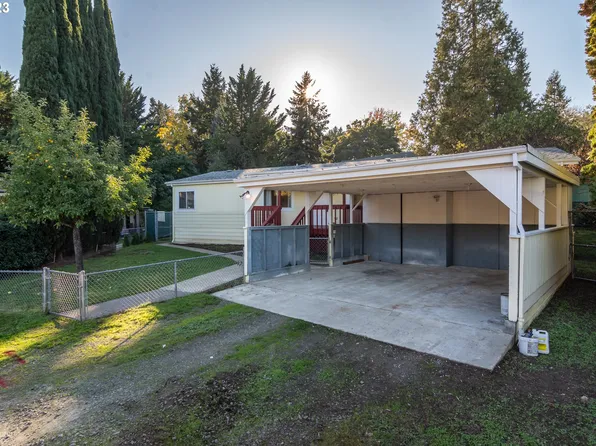 570 Maple Ct, Canyonville, OR 97417