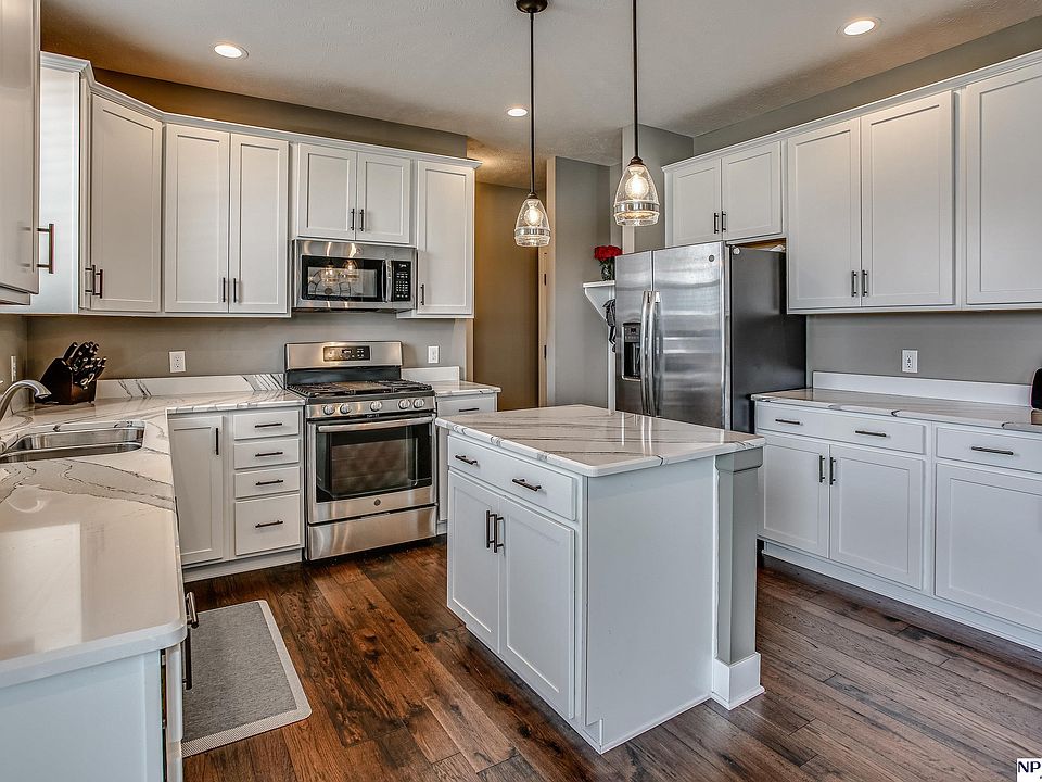 1st image of 1631 Goldenrod Cir