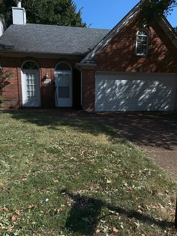 3 bed, 2.0 bath, 1200 sqft, $1,749 — Photo 1