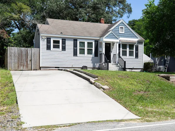 2017 Burnett Boulevard, Wilmington, NC 28401