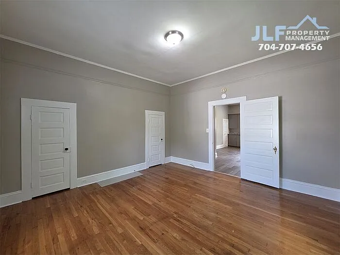 511 W 7th St — Photo 10