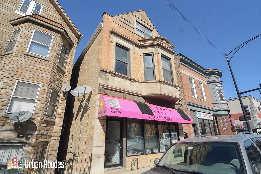 2202 W Belmont Ave — Photo 1
