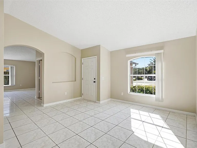 106 La Mancha Dr — Photo 5