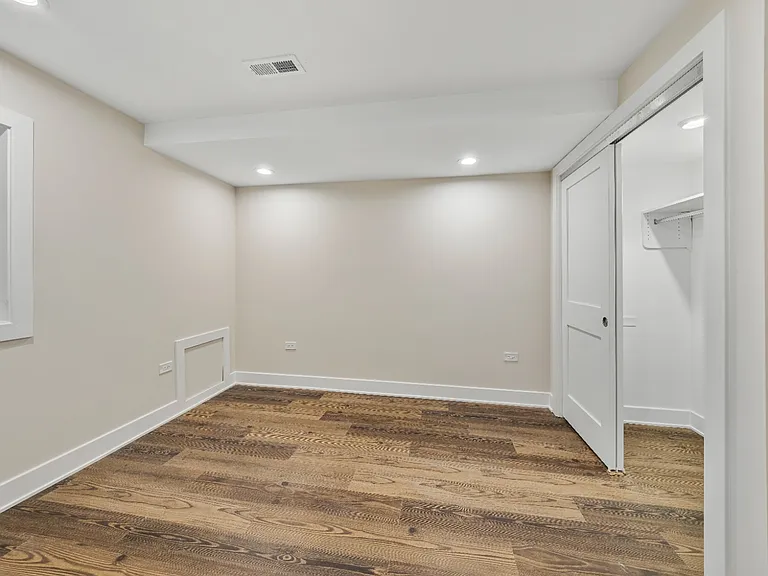 2257 N Sawyer Ave #G — Photo 14