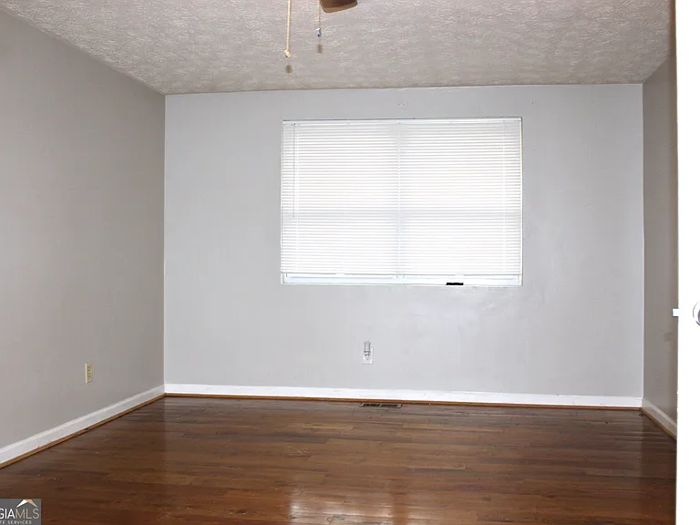 5811 Calico Ct — Photo 9