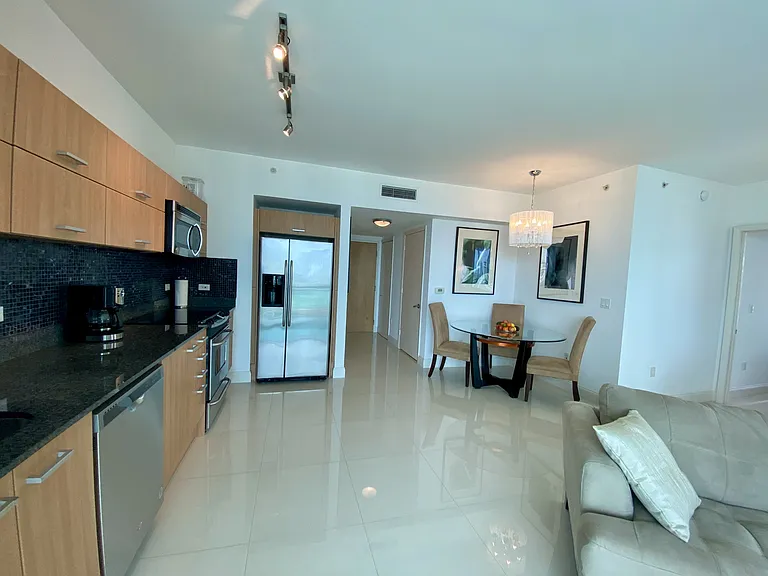350 S Miami Ave #3813 — Photo 15