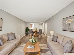 1975 Oak St #0D0A85F8E, Denver, CO 80215