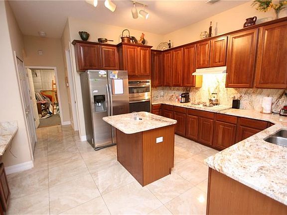 2nd image of 7206 Colonial Lake Dr