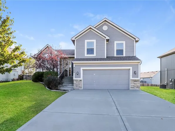 8509 N Kensington St, Kansas City, MO 64156