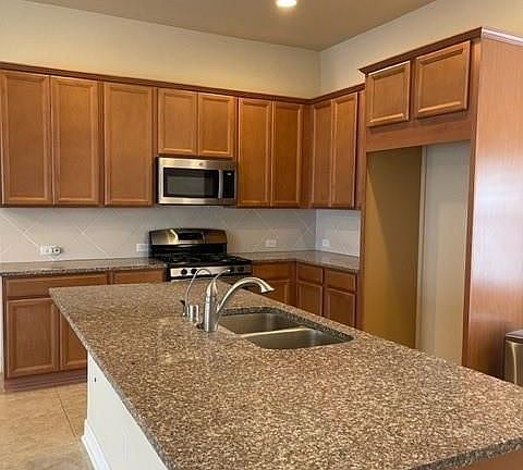 3rd image of 17206 Fable Springs Ln