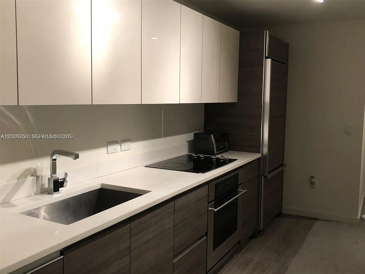 Building Photo - 1100 S Miami Ave #3606