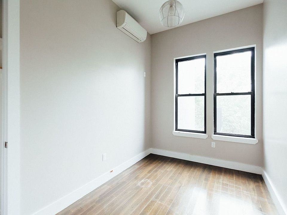 1st image of 1491 Gates Ave #L2