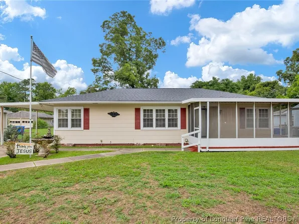 5212 Spruce Dr, Fayetteville, NC 28304