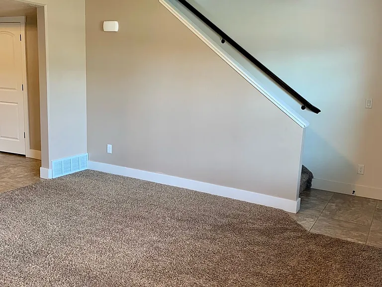 551 W 1400 N #101 — Photo 15