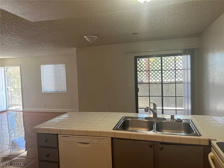 1337 Kari Lee Ct #B — Photo 5