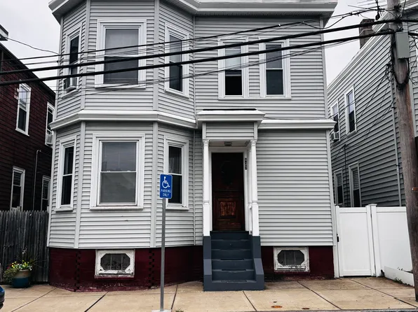 427 Winthrop St #1, Winthrop, MA 02152